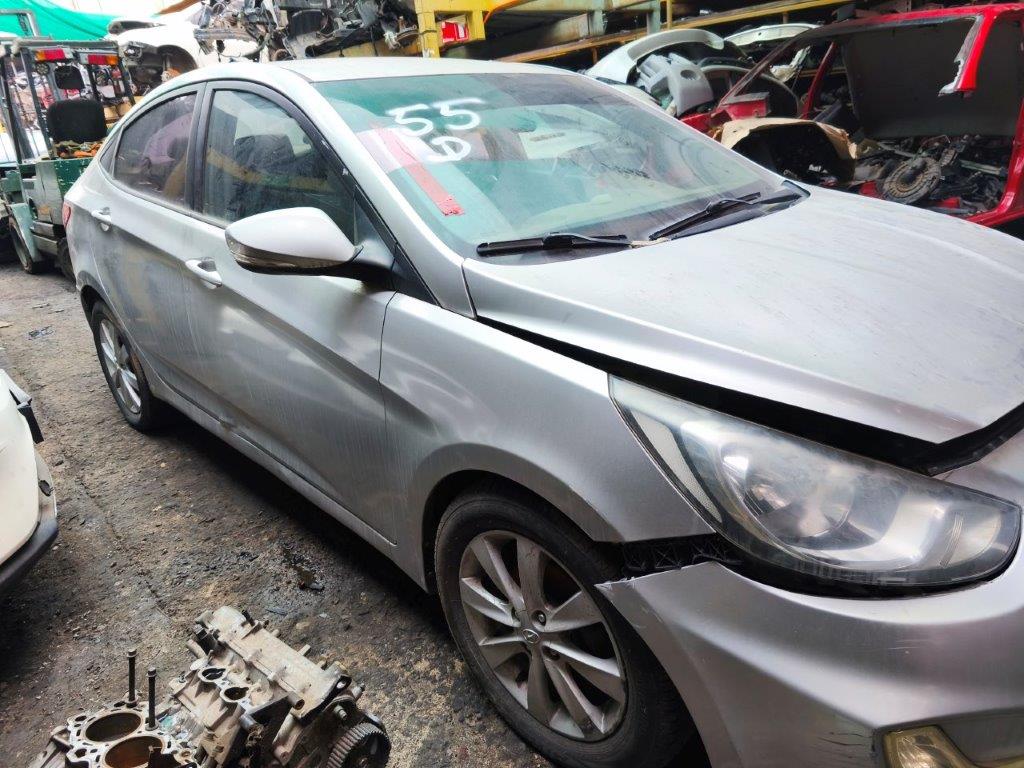 CULATA Hyundai ACCENT RB 2011  USADA  EN DESARME